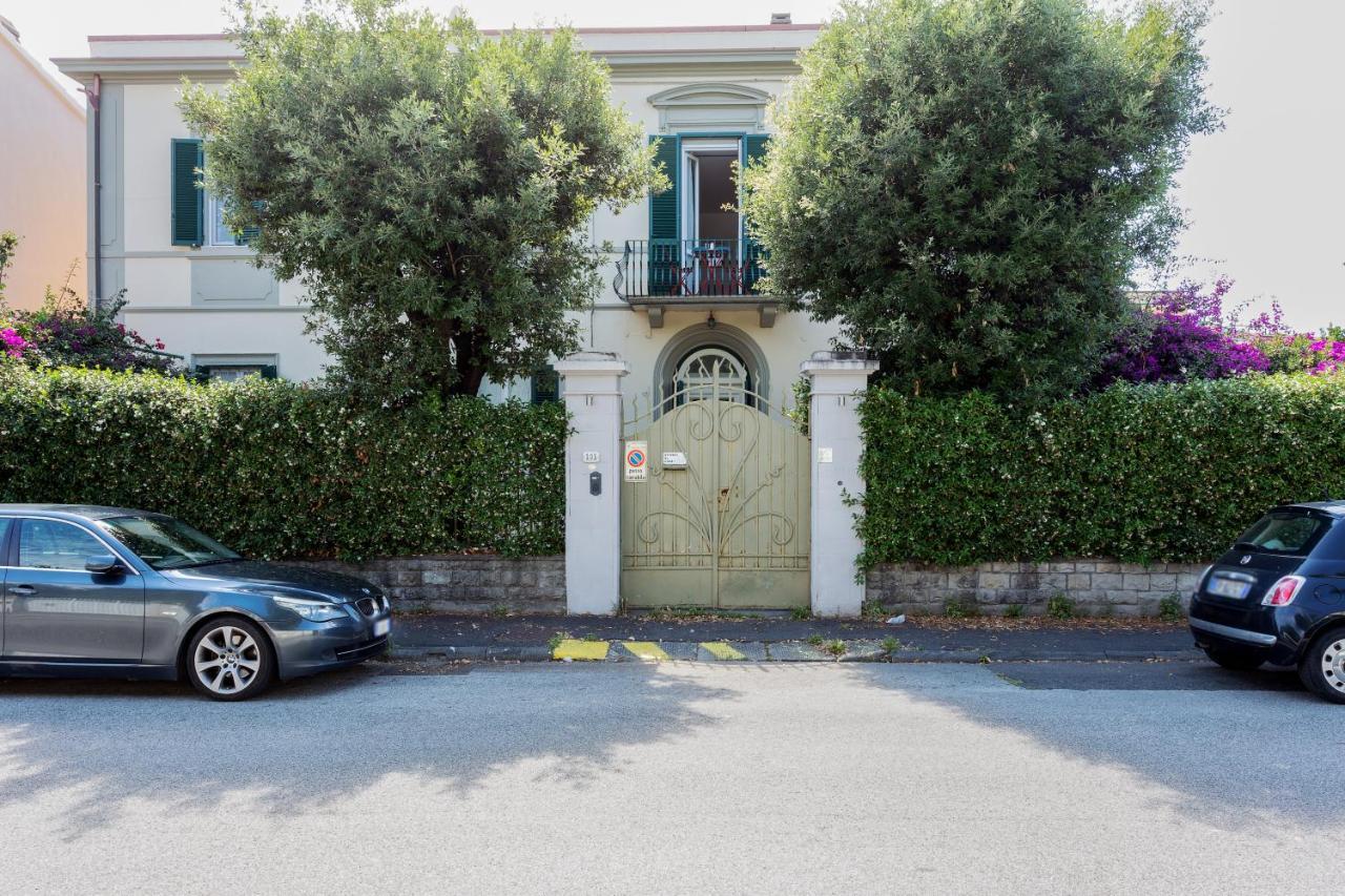 リヴォルノCasa Ginevra - 3 Minutes Walk From The Seaアパートメント エクステリア 写真