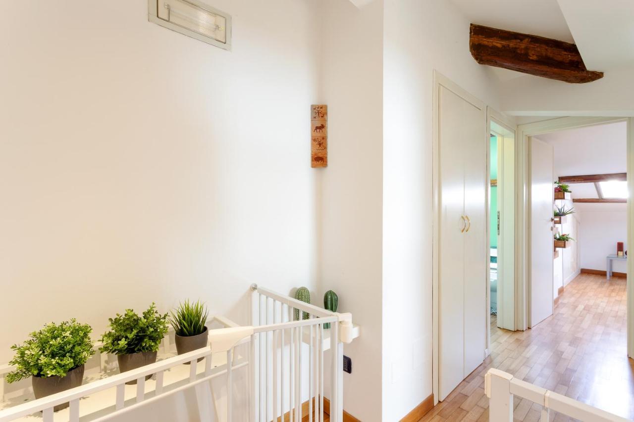 リヴォルノCasa Ginevra - 3 Minutes Walk From The Seaアパートメント エクステリア 写真